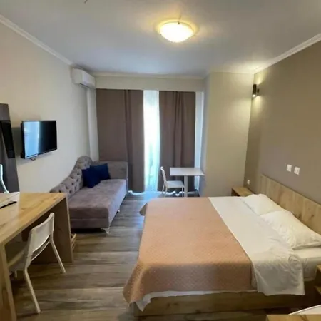 Resol 3* Ksamil